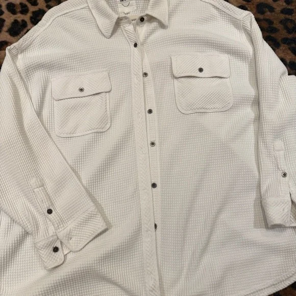 Textured Aerie White Long Sleeve Shirt - Picture 5 of 8